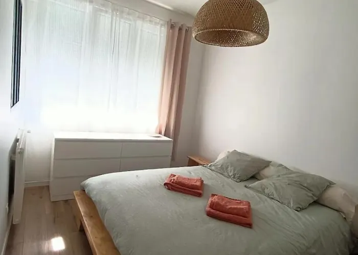 Cosy Avec Salle De Bain Privative Δωμάτια σε οικογενειακή κατοικία